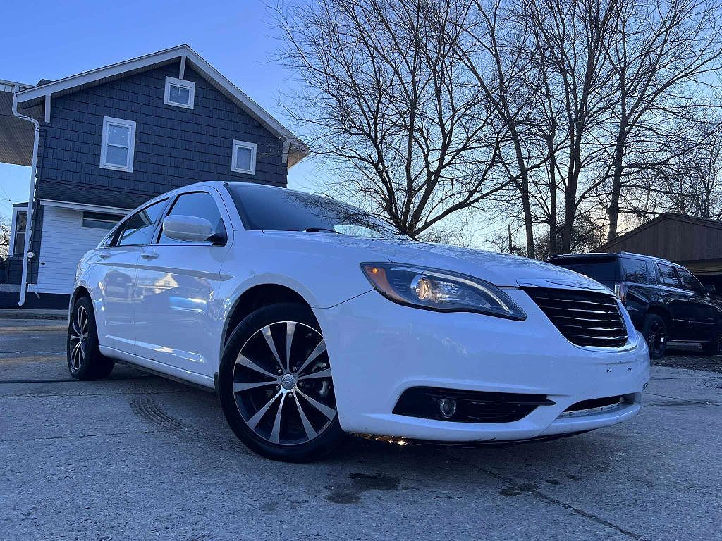 2013 Chrysler 200 Limited