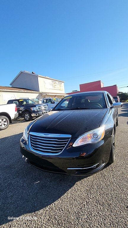 Vehicle Image 2 of 35 for 2014 Chrysler 200