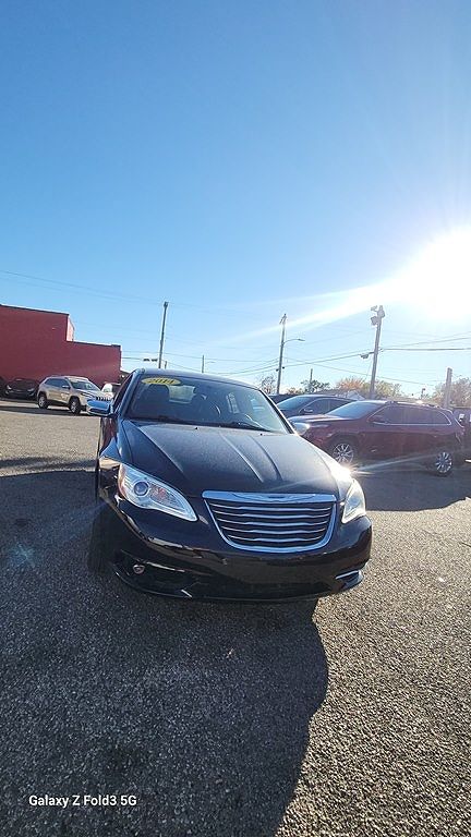 2014 Chrysler 200 - 5