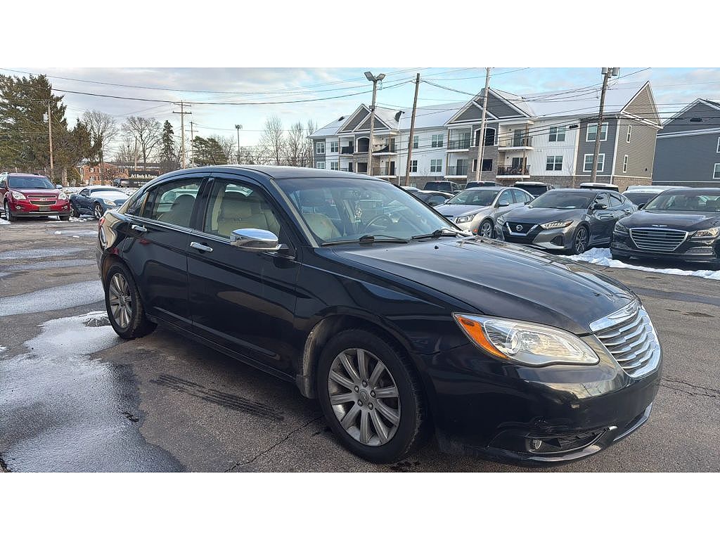 2013 Chrysler 200 Limited