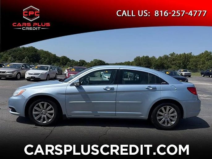 2013 Chrysler 200 Limited