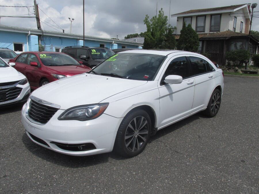 2013 Chrysler 200 Limited