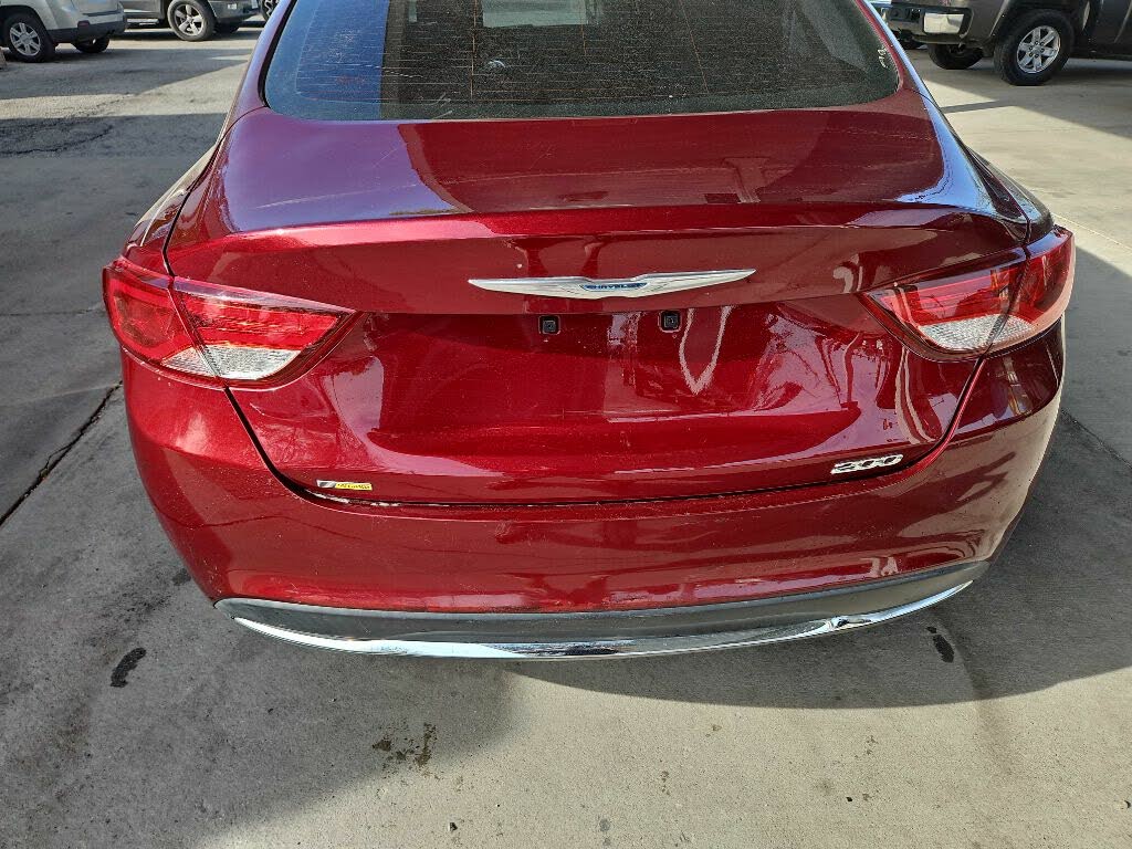 2015 Chrysler 200 - 10