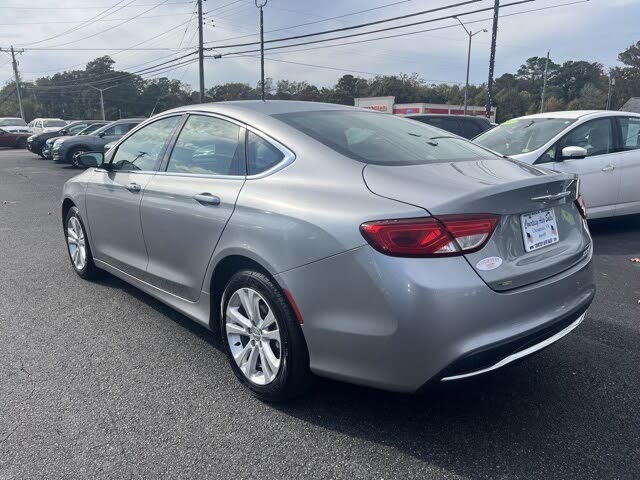 Vehicle Image 4 of 21 for 2015 Chrysler 200