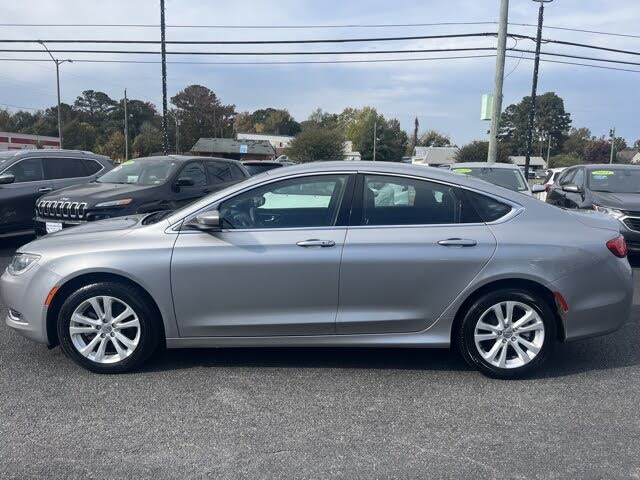 Vehicle Image 7 of 21 for 2015 Chrysler 200