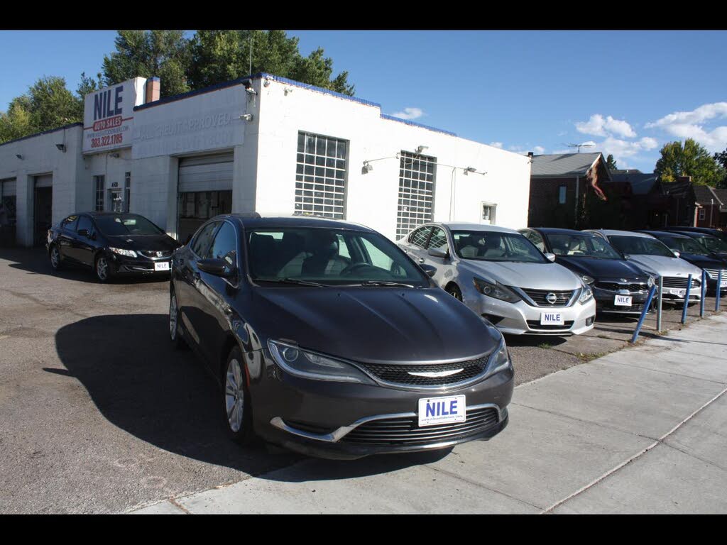 2016 Chrysler 200 Limited