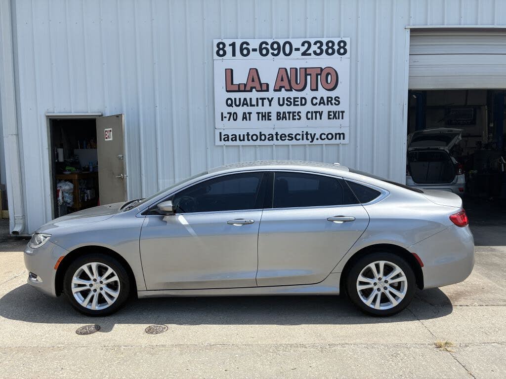 2015 Chrysler 200 Limited
