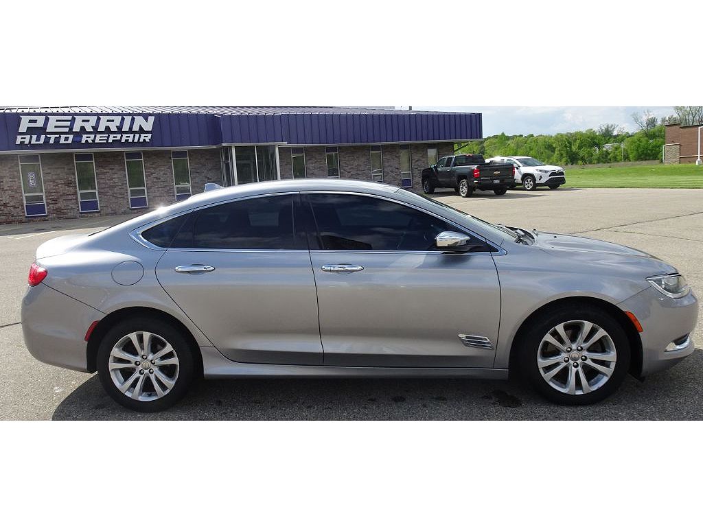 2015 Chrysler 200 Limited