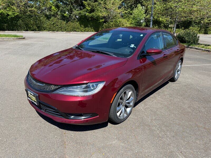 2015 Chrysler 200 S