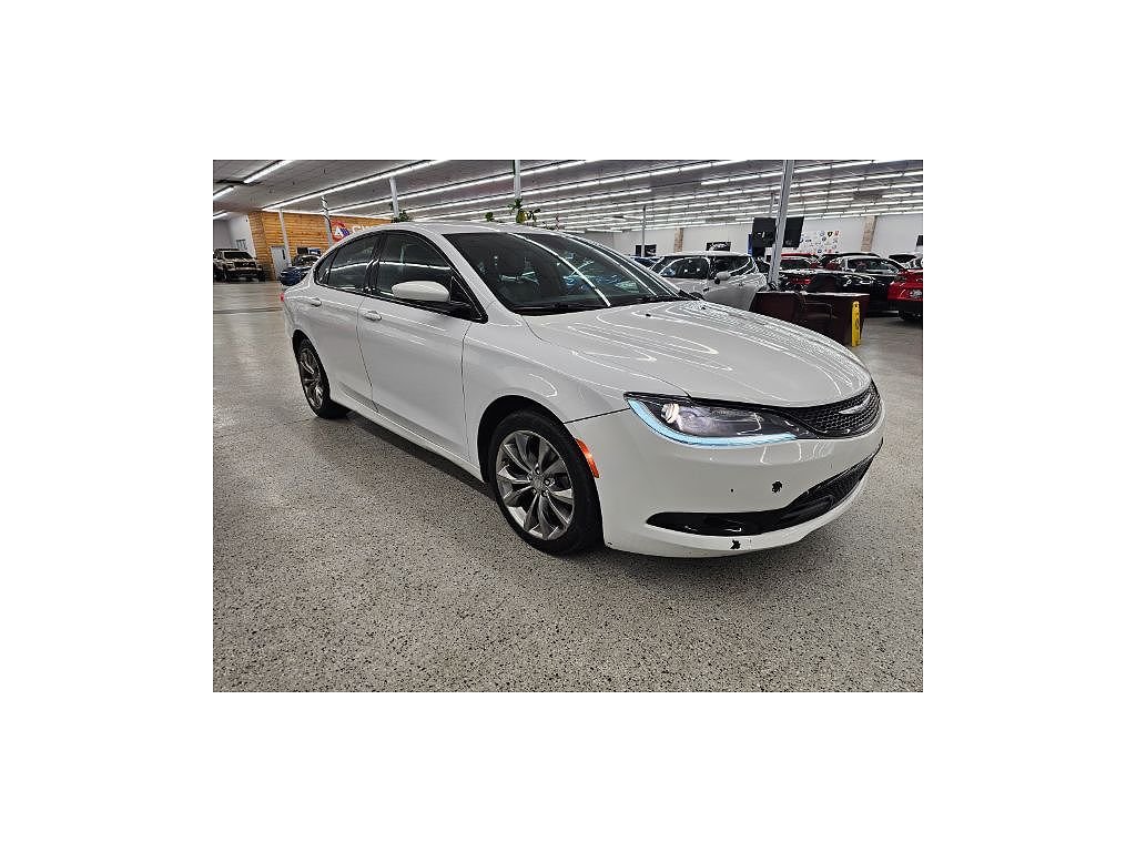 2015 Chrysler 200 S