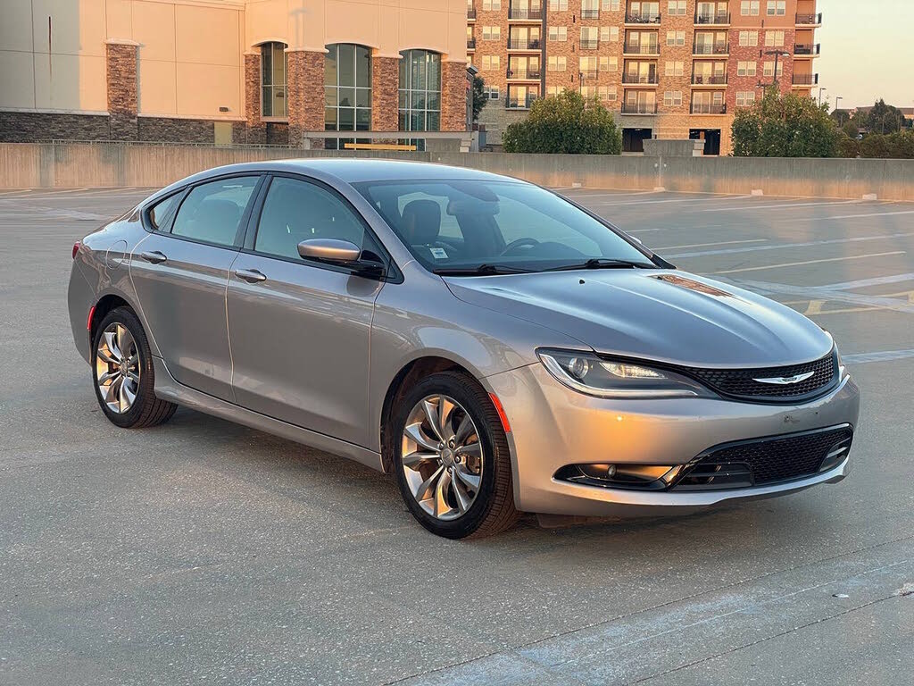 2015 Chrysler 200 S