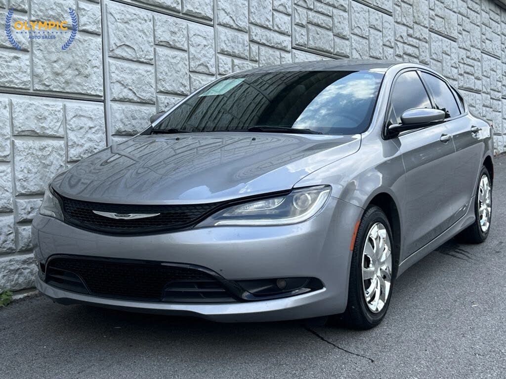 2016 Chrysler 200 S