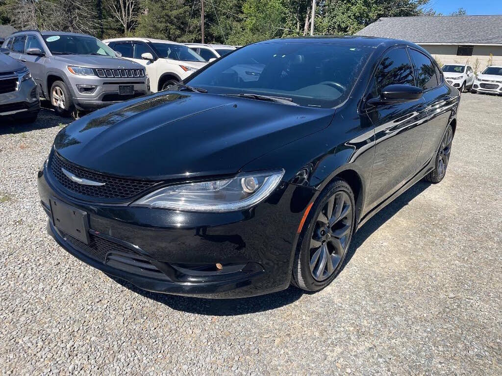 2016 Chrysler 200 S