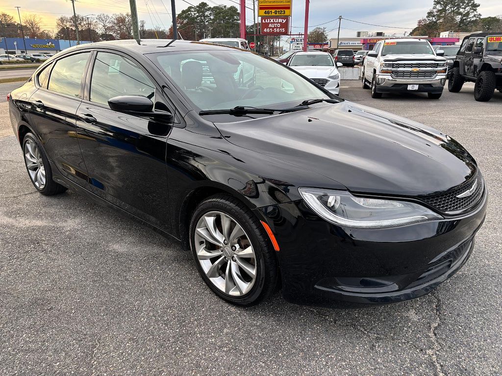 2015 Chrysler 200 S