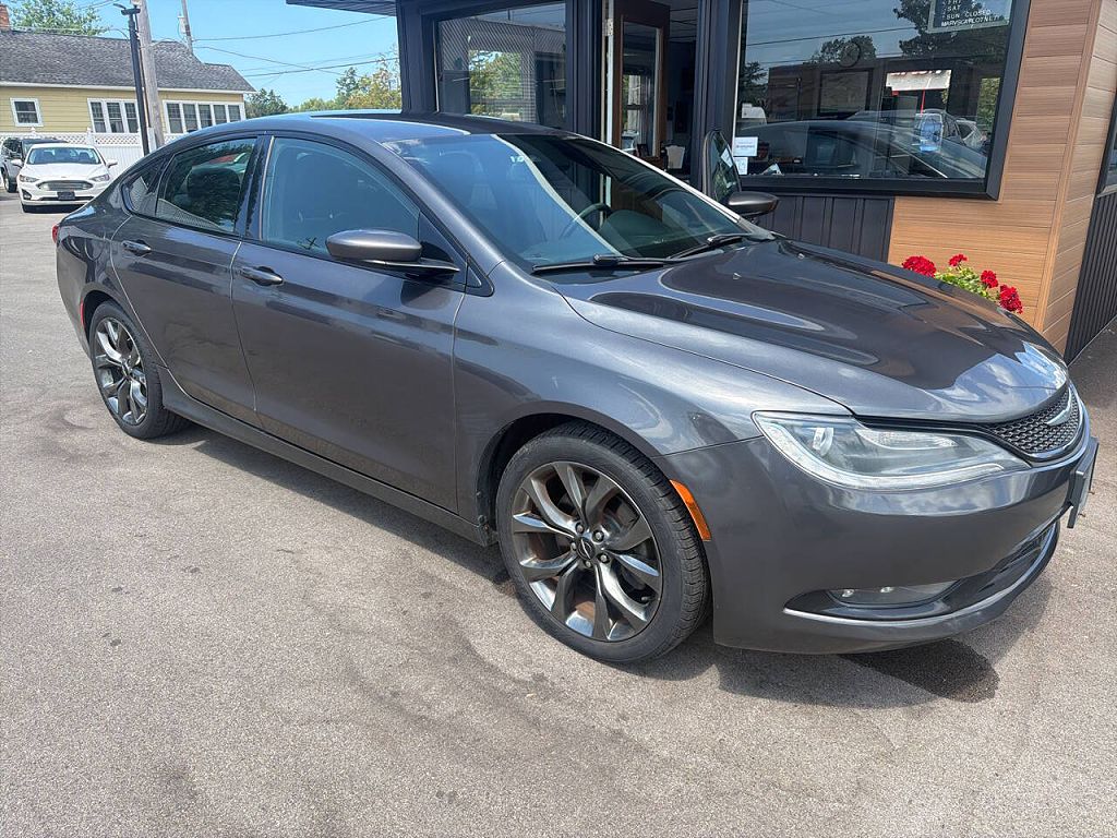 2015 Chrysler 200 S