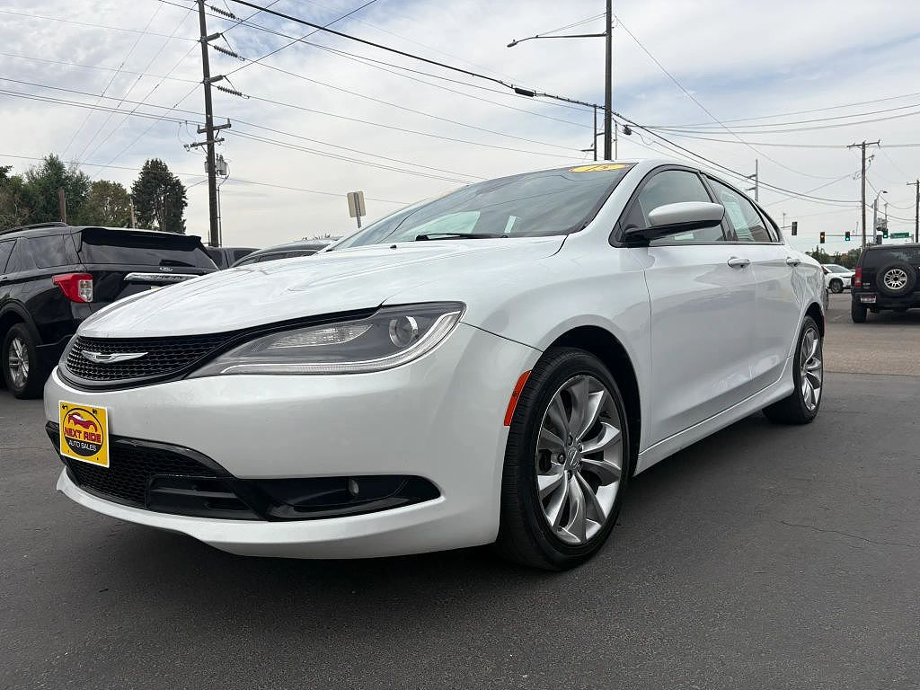 2015 Chrysler 200 S
