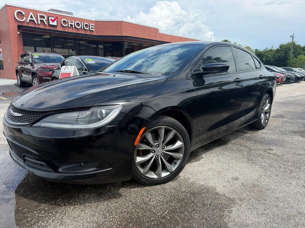2016 Chrysler 200 S