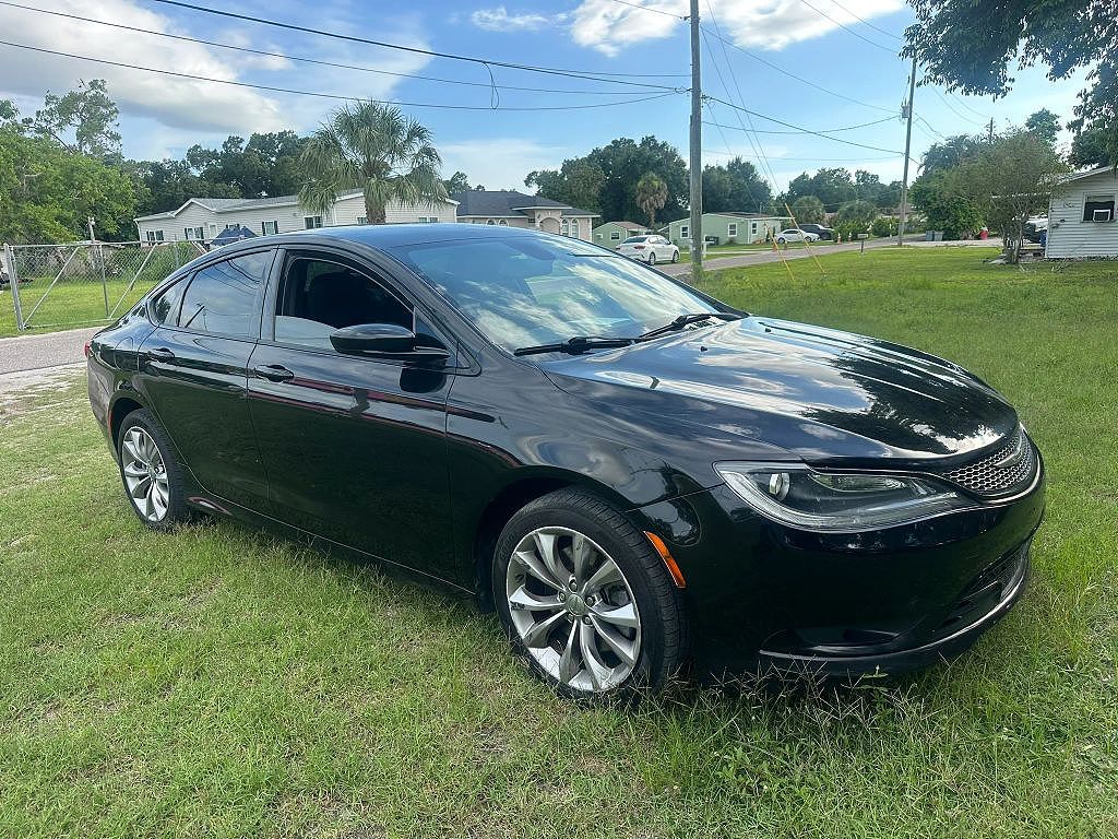 2015 Chrysler 200 S