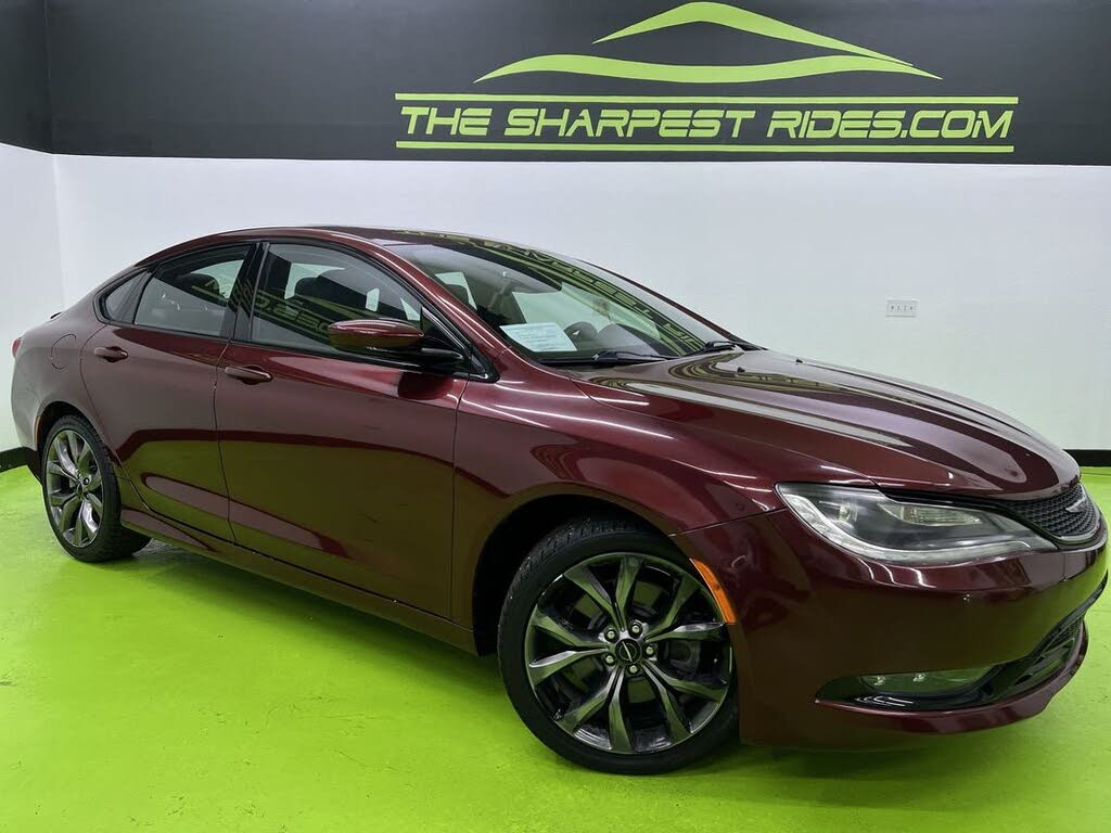 2015 Chrysler 200 S