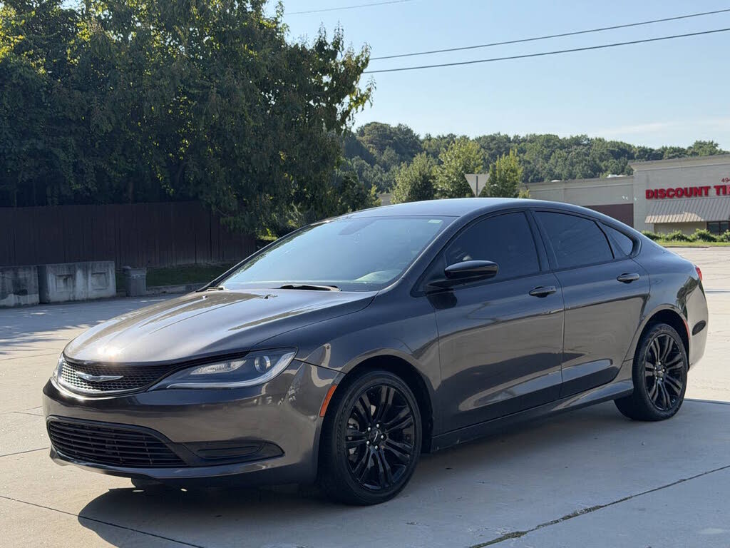 2017 Chrysler 200 Touring