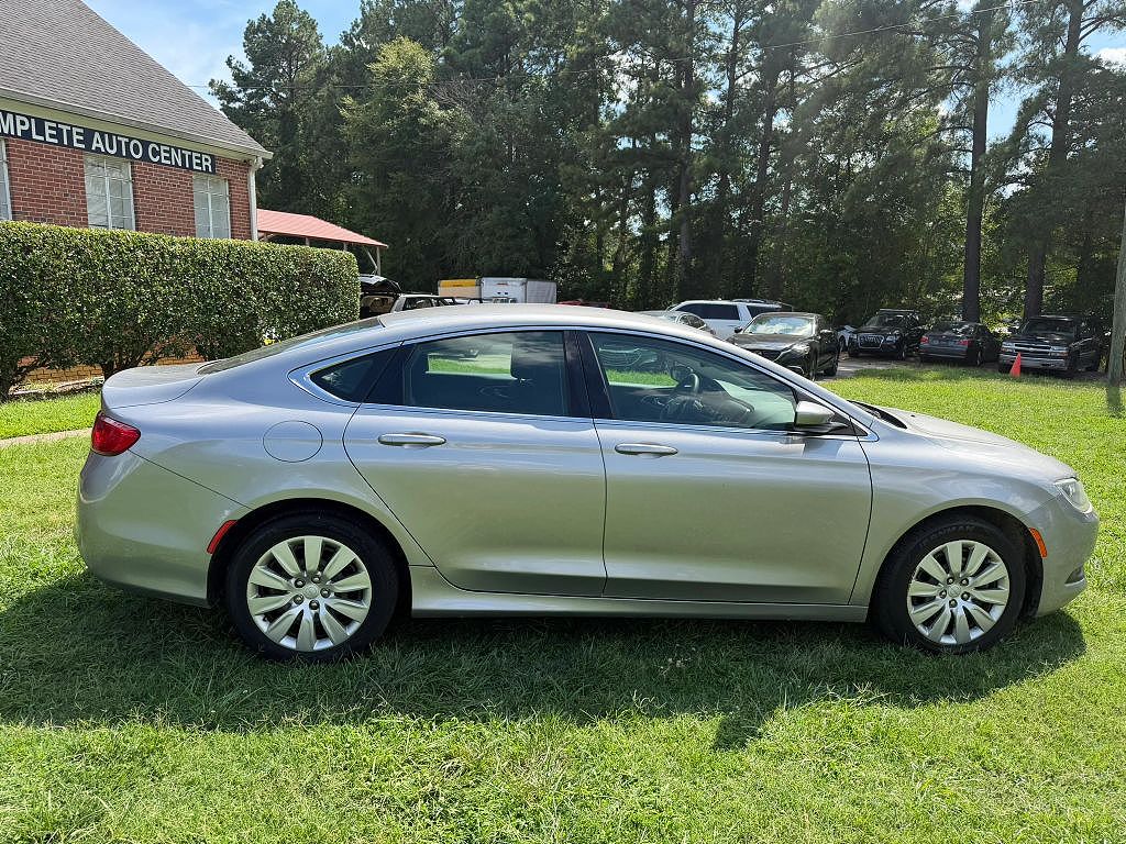 2016 Chrysler 200 Touring