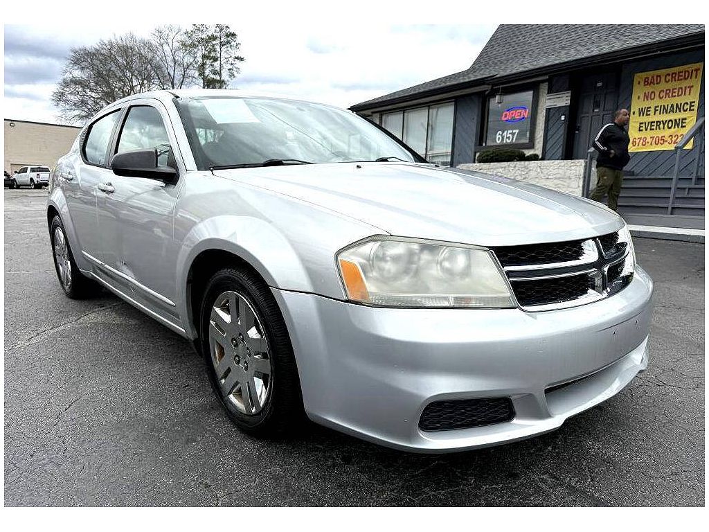 2012 Dodge Avenger SE