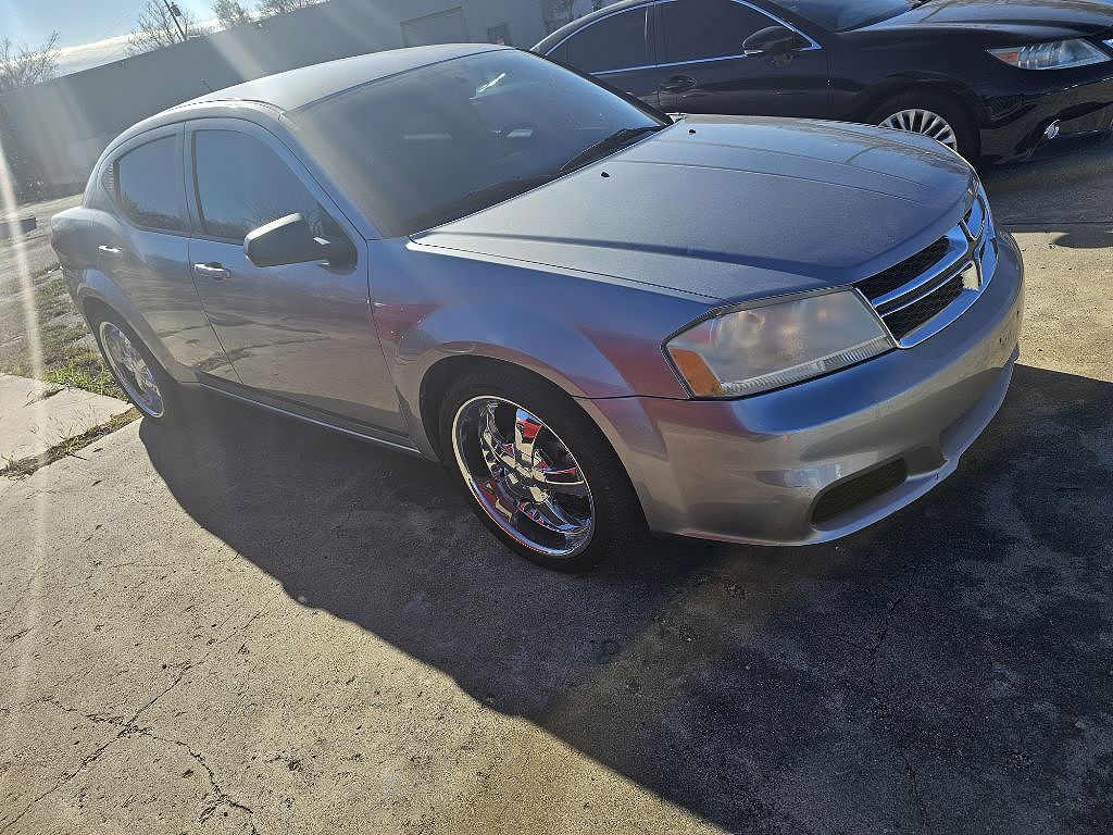 2013 Dodge Avenger SE