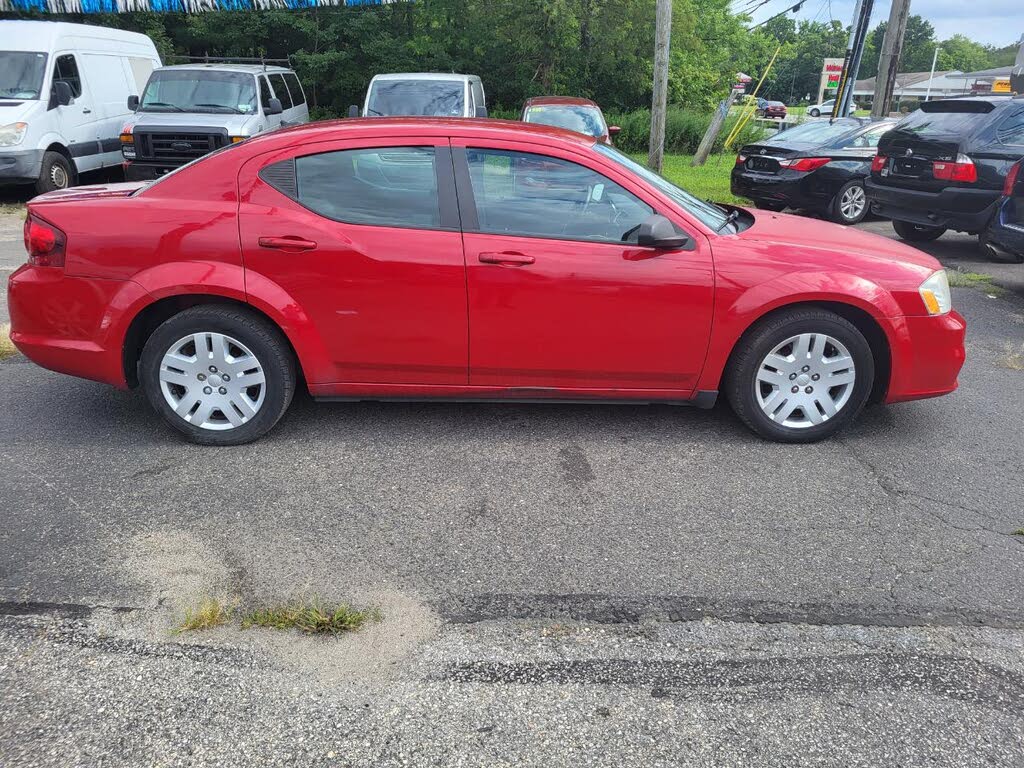 2012 Dodge Avenger SE