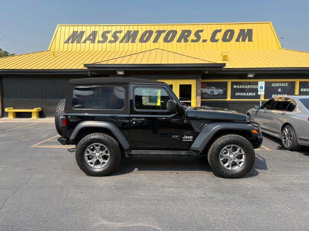 2020 Jeep Wrangler Black and Tan
