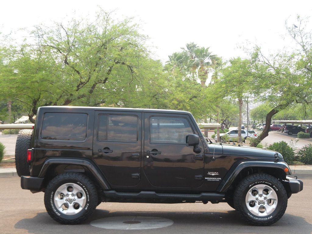 2013 Jeep Wrangler Unlimited Sahara
