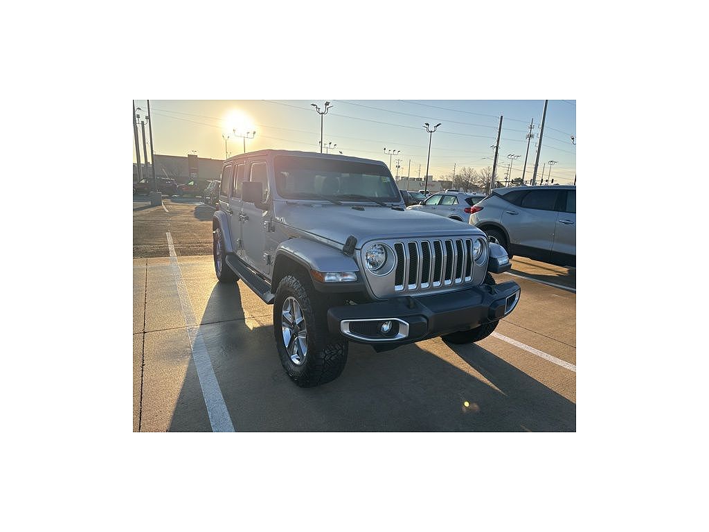 2020 Jeep Wrangler Unlimited Sahara Altitude