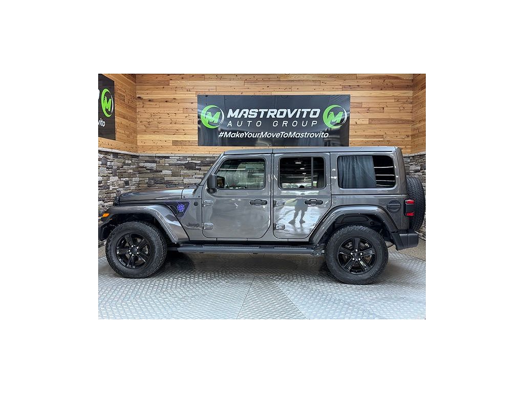 2022 Jeep Wrangler Unlimited Sahara Altitude