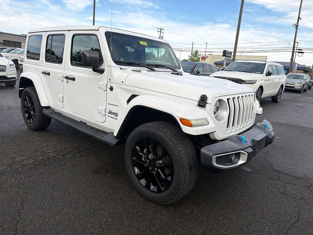 2022 Jeep Wrangler Unlimited 4xe 2.0L 4WD Sahara Skytop w/ Cold Weather Pkg