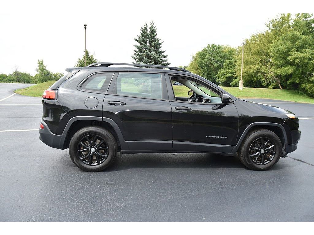 2015 Jeep Cherokee Sport