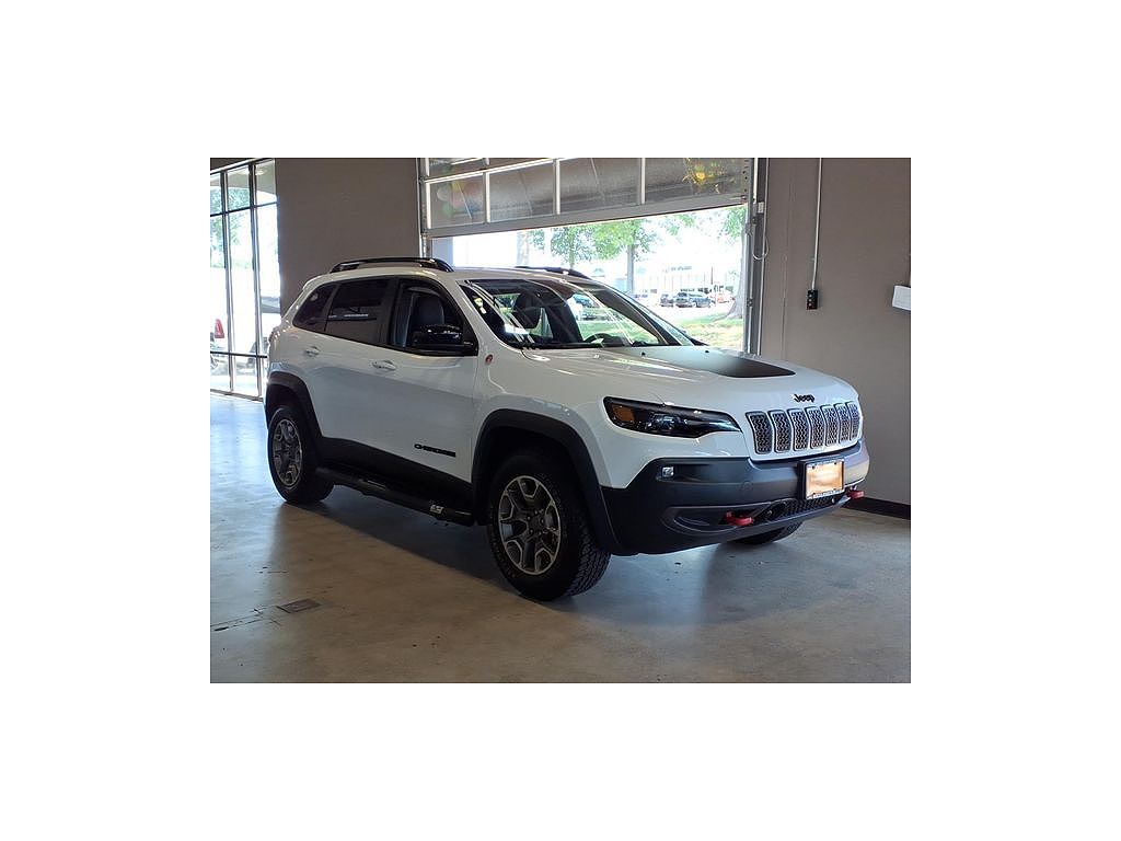 2023 Jeep Cherokee Trailhawk