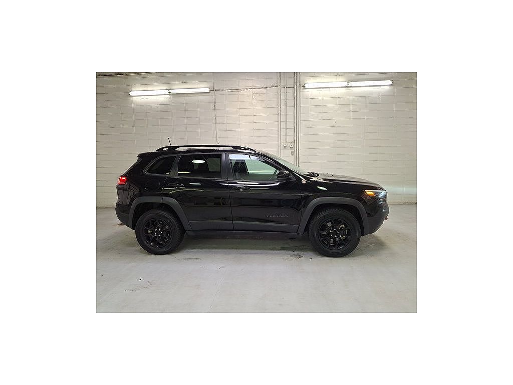 2022 Jeep Cherokee Trailhawk