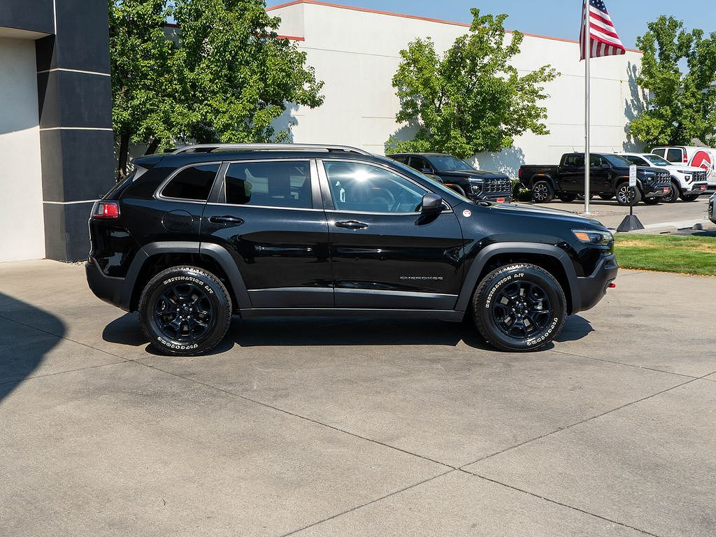 2021 Jeep Cherokee Trailhawk