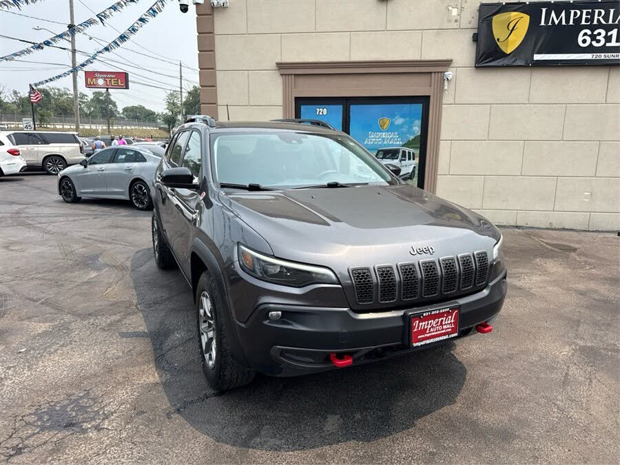 2022 Jeep Cherokee Trailhawk