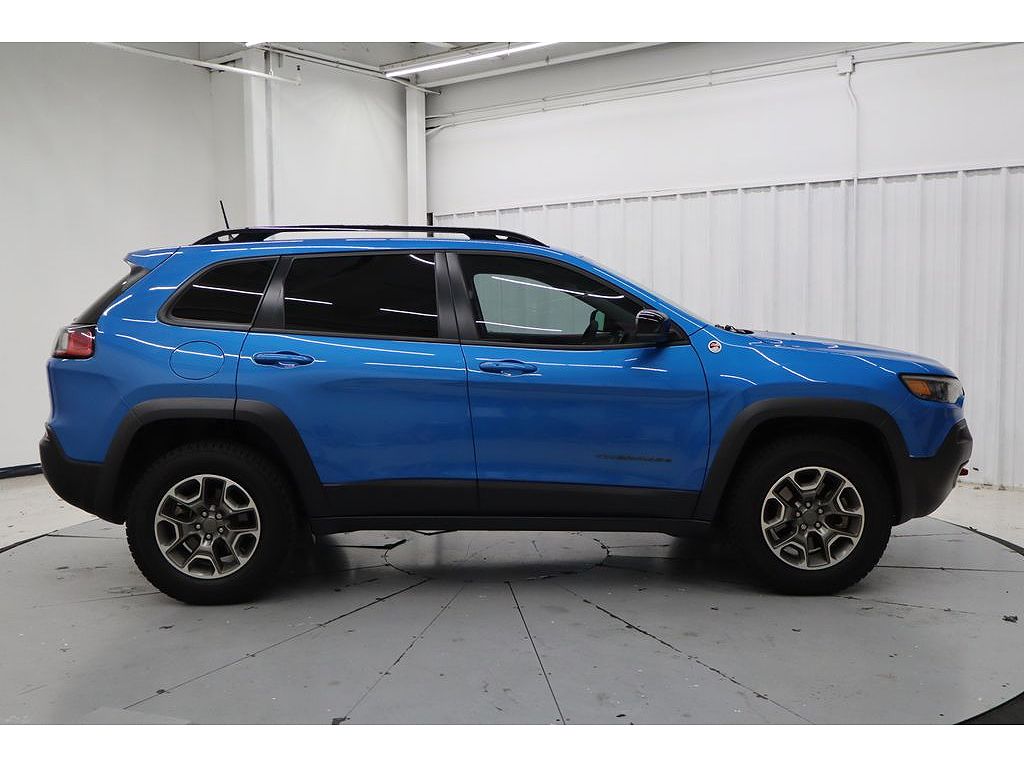 2022 Jeep Cherokee Trailhawk