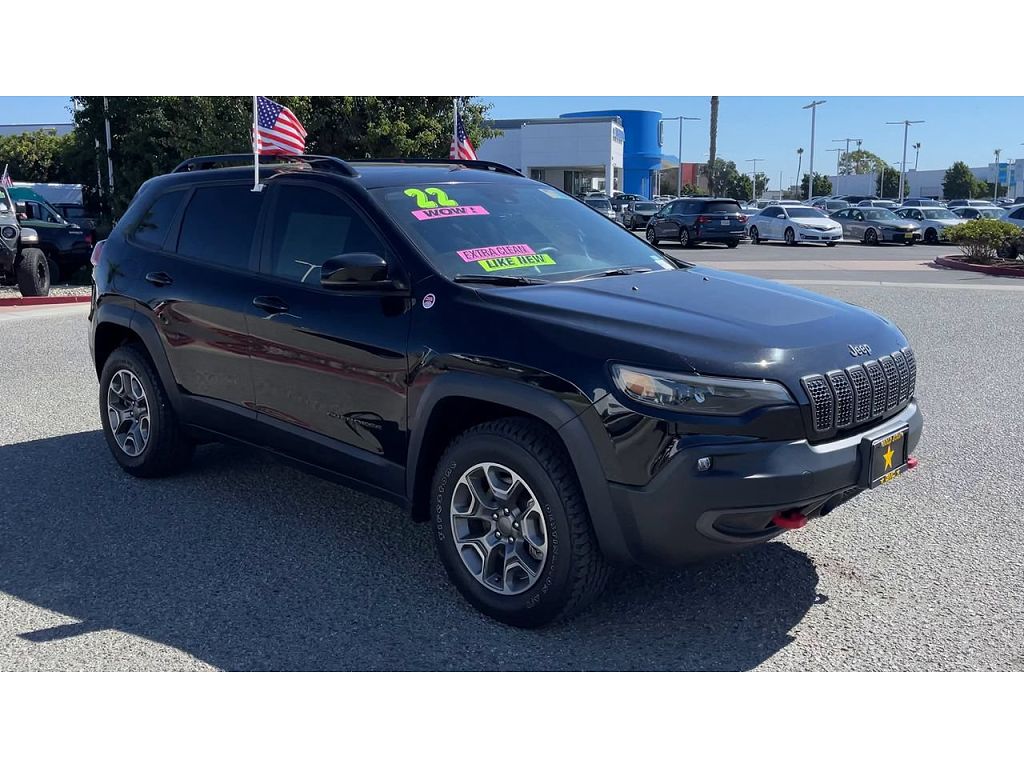 2022 Jeep Cherokee Trailhawk