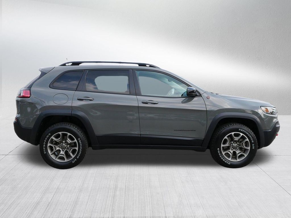 2022 Jeep Cherokee Trailhawk