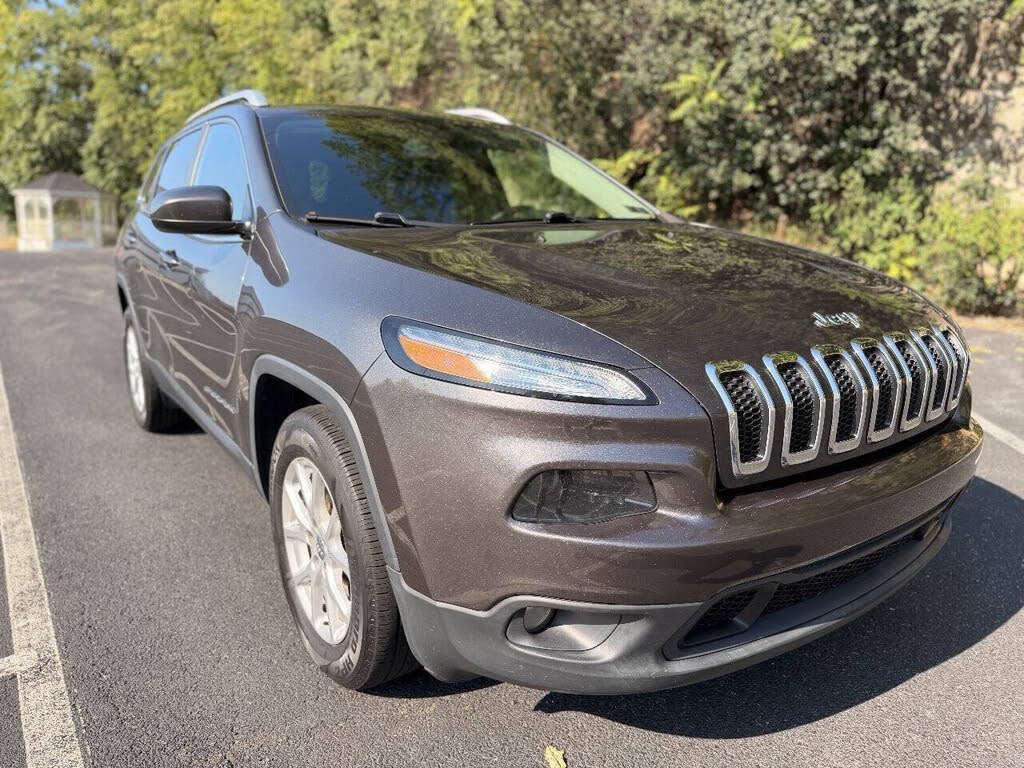 2016 Jeep Cherokee Altitude