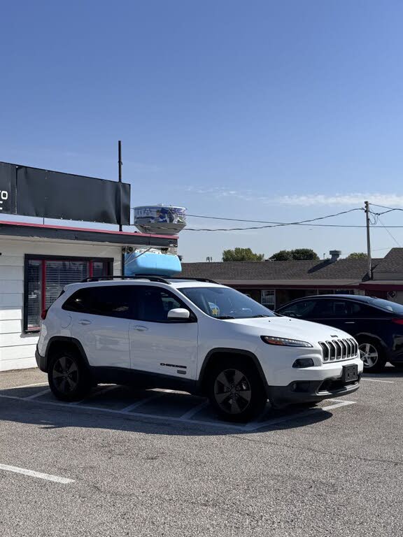 2016 Jeep Cherokee Altitude