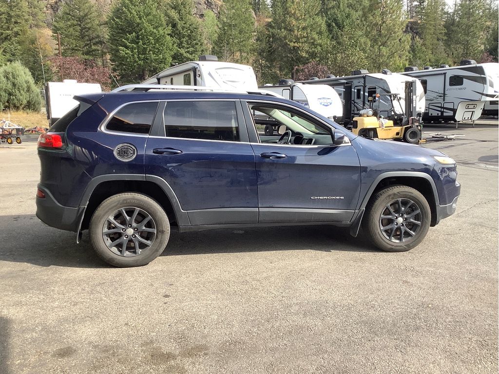 2015 Jeep Cherokee Altitude