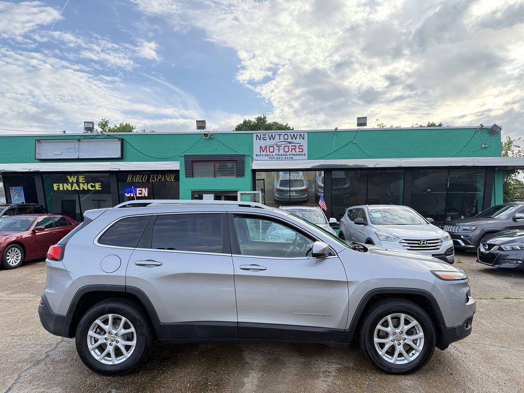 2016 Jeep Cherokee Altitude