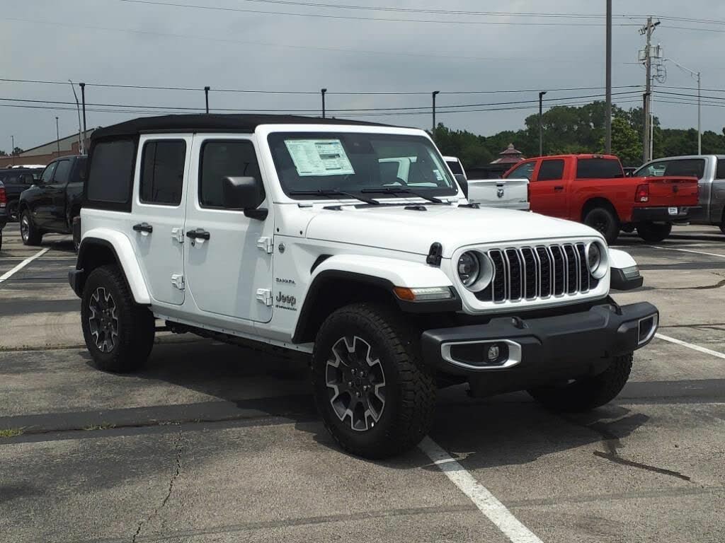 2024 Sahara in White, 6 miles for sale in Muskogee, OK