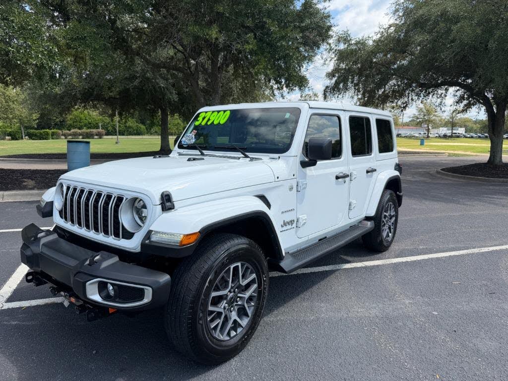 2024 Jeep Wrangler Sahara
