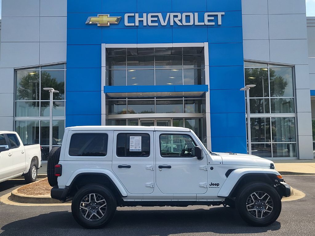 2025 Jeep Wrangler Sahara