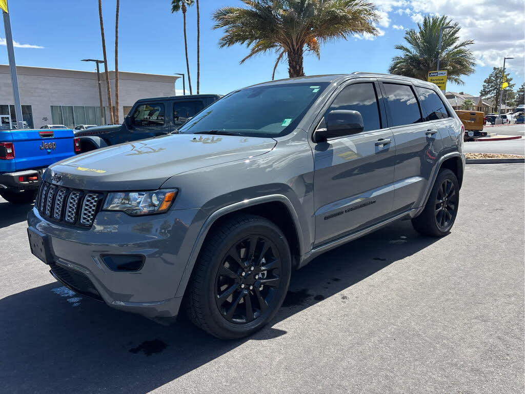 2022 Jeep Grand Cherokee WK Laredo E