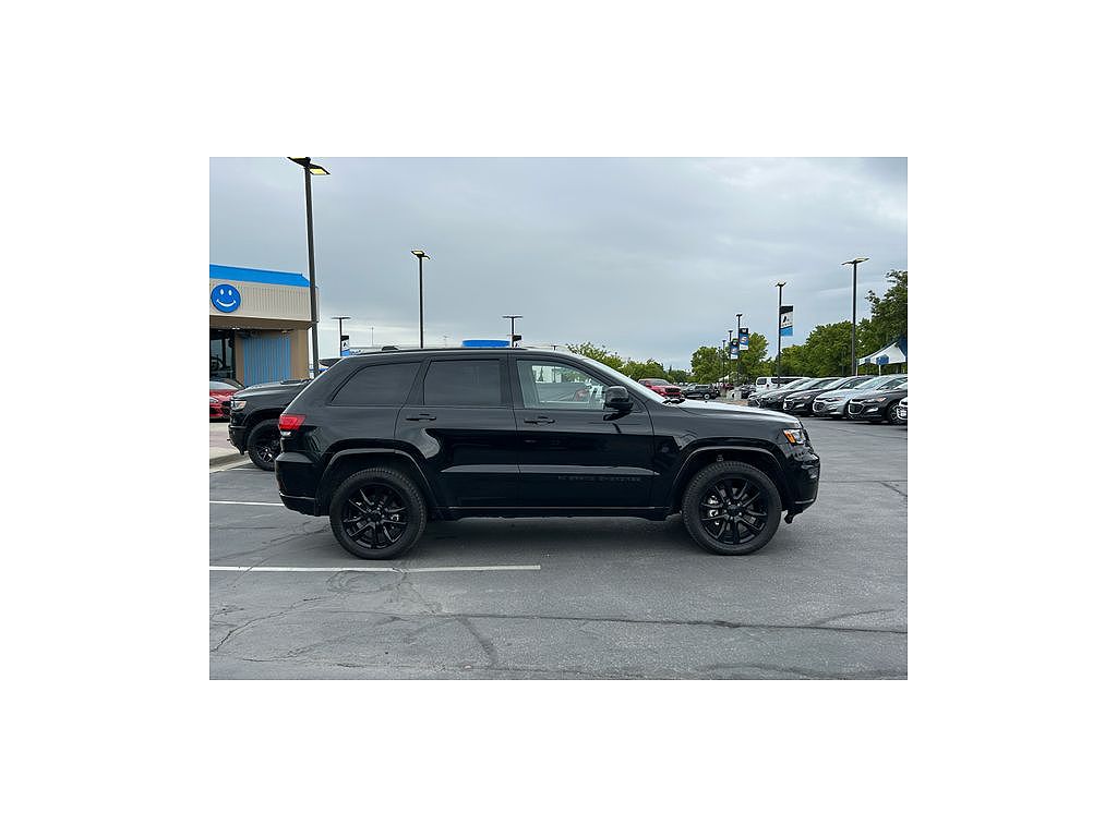 2022 Jeep Grand Cherokee WK Laredo
